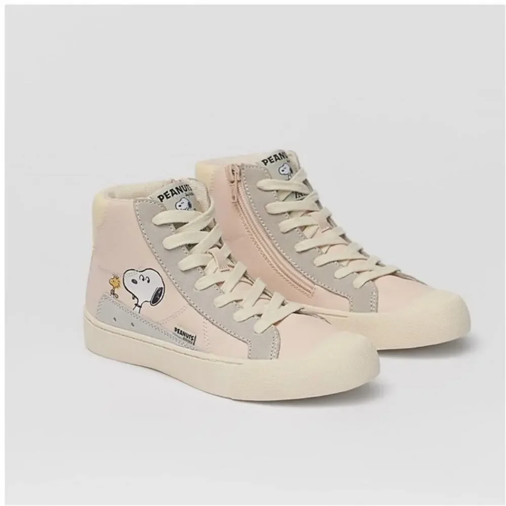 Zara x Peanuts Kids | Size 4 or 37 Peanuts Snoopy High Top Sneakers Lace Up